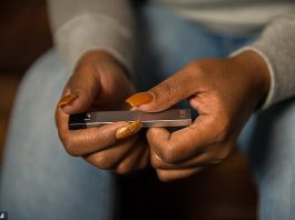 Juul is selling an internet-connected e-cigarette that will track user data and verify age before use